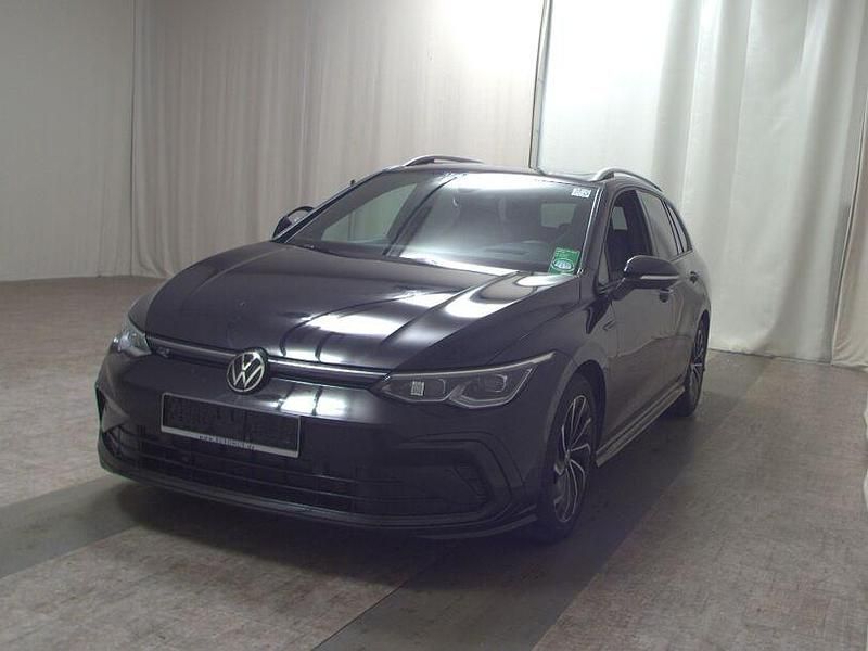 Gebraucht VW Golf VIII R-line 150 PS (110 kW) 2021 Deep black perleffekt Kombi