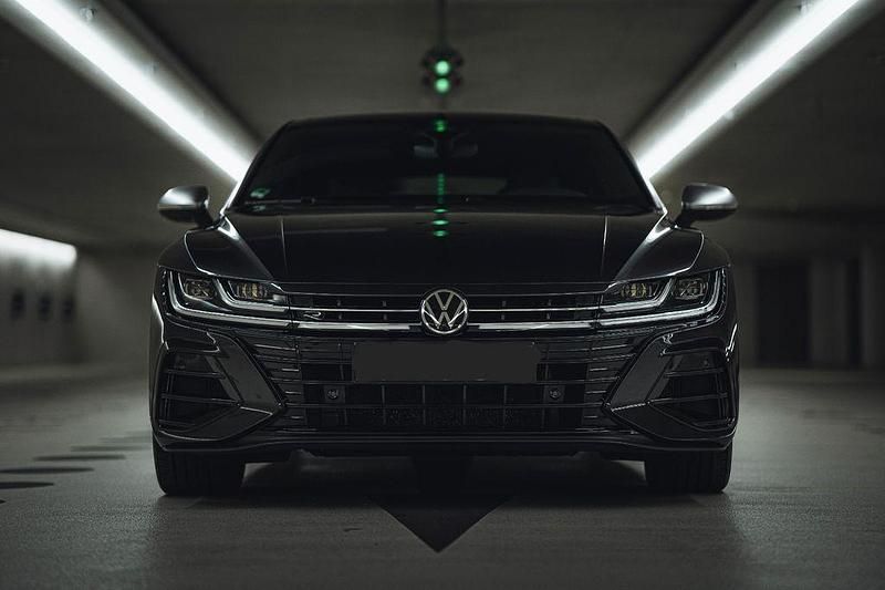 Schwarz Gebraucht 2022 VW Arteon R Limousine | 44.000 € (Teuer) - Bild 1/4