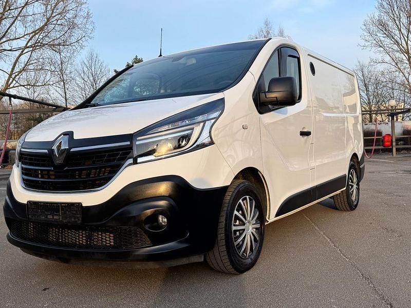 Gebraucht Renault Trafic 145 PS (106 kW) 2020 Weiß Van / Kleinbus