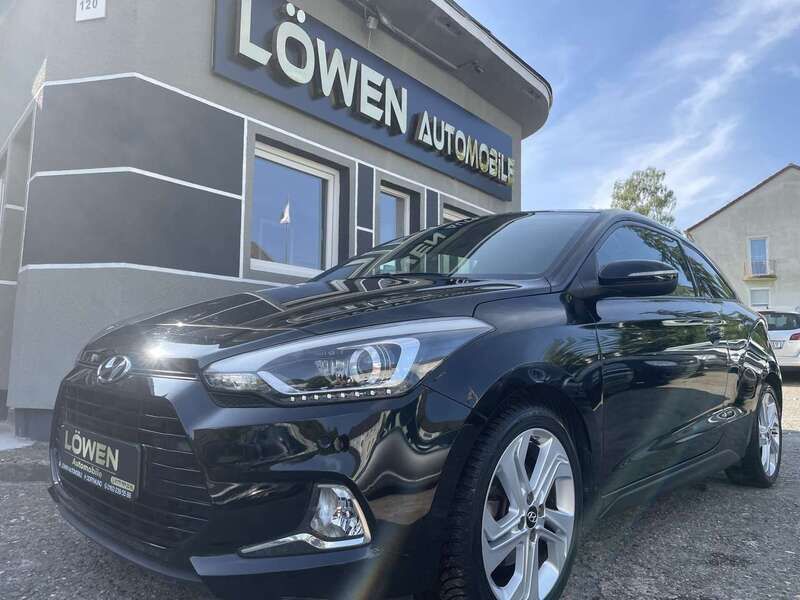 Phantom black Gebraucht 2017 Hyundai i20 Style Coupé | 10.500 € (Guter Preis) - Bild 1/4
