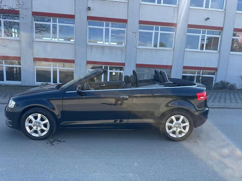 Gebraucht Audi A3 Cabriolet 140 PS (102 kW) 2012 Schwarz Cabrio