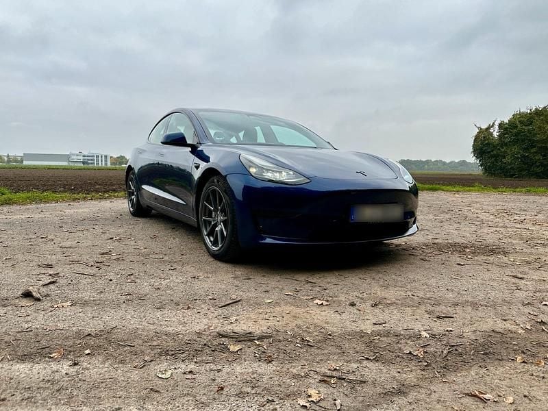 Gebraucht Tesla Model 3 RWD 239 kW (325 PS) 2022 Blau Limousine