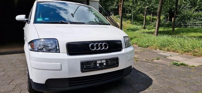 Gebraucht Audi A2 61 PS (44 kW) 2002 Weiß Kleinwagen