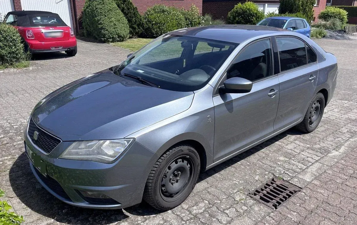 Gebraucht Seat Toledo 104 PS (76 kW) 2013 Silber Kleinwagen