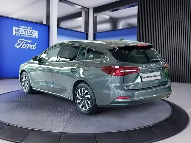 Gebraucht Ford Focus Titanium 125 PS (91 kW) 2024 Magneticgrau metallic Kombi
