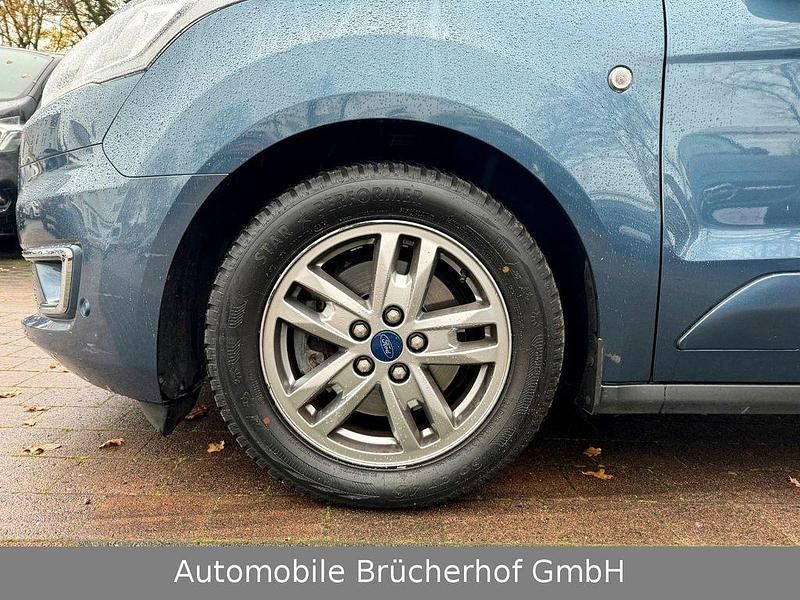 Gebraucht Ford Tourneo Connect Titanium 120 PS (88 kW) 2020 Chromablau metallic Van / Kleinbus