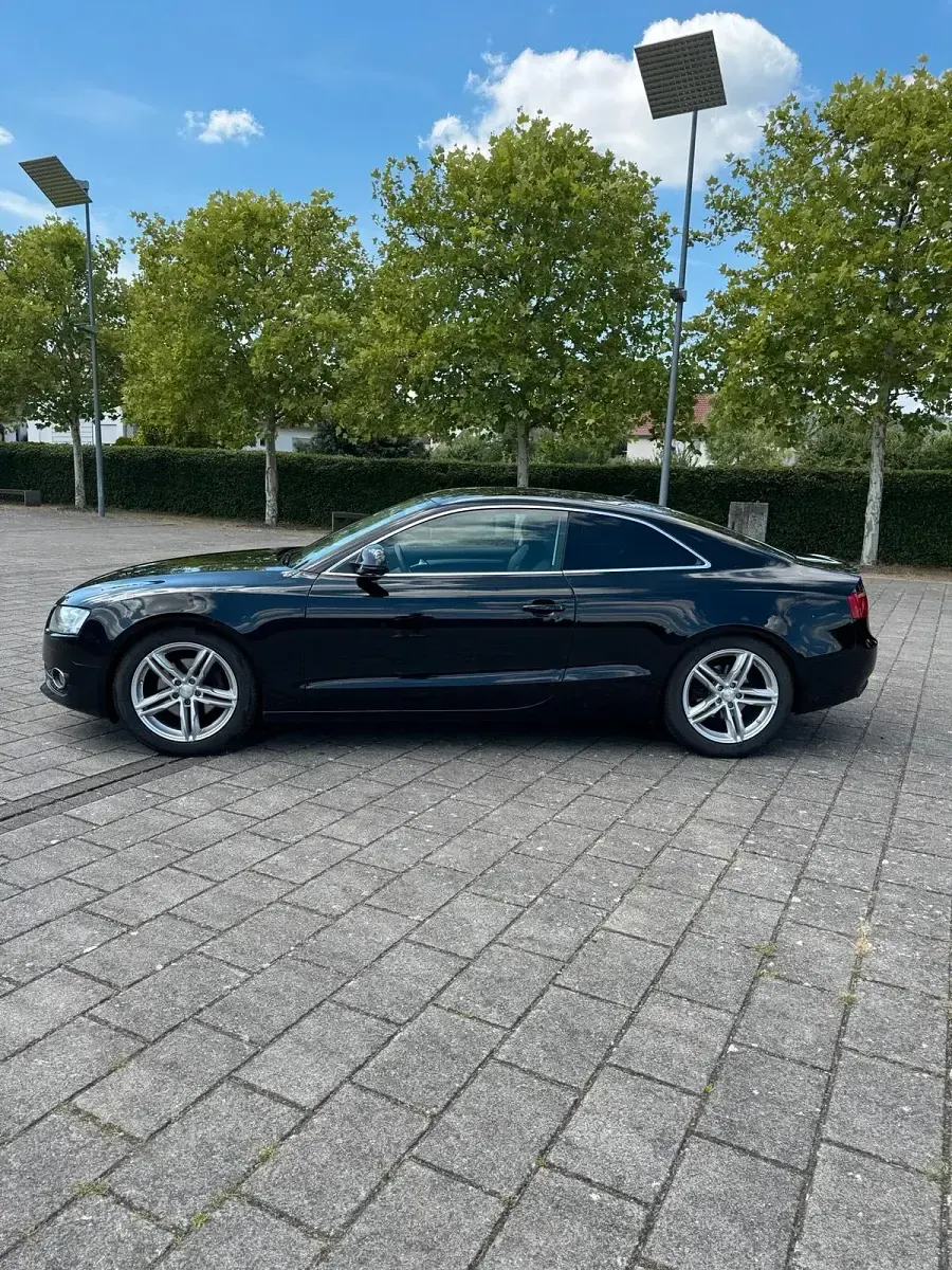 Gebraucht Audi A5 Comfort 180 PS (132 kW) 2009 Schwarz Coupé