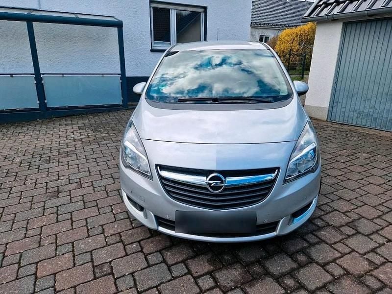 Gebraucht Opel Meriva 120 PS (88 kW) 2016 Silber Van / Kleinbus
