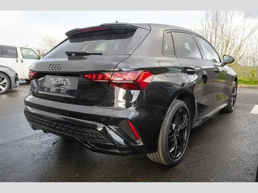 Gebraucht Audi A3 S-Line 150 PS (110 kW) 2026 Mythosschwarz Limousine