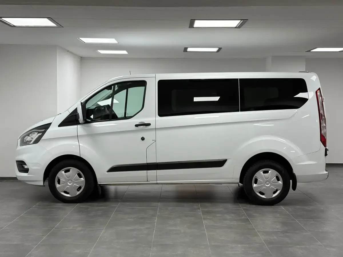 Usata Ford Transit Custom 105 CV (77 kW) 2020 Bianco Monovolume