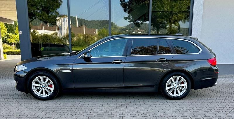 Gebraucht BMW 520 Comfort Edition 184 PS (135 kW) 2013 Grau Kombi