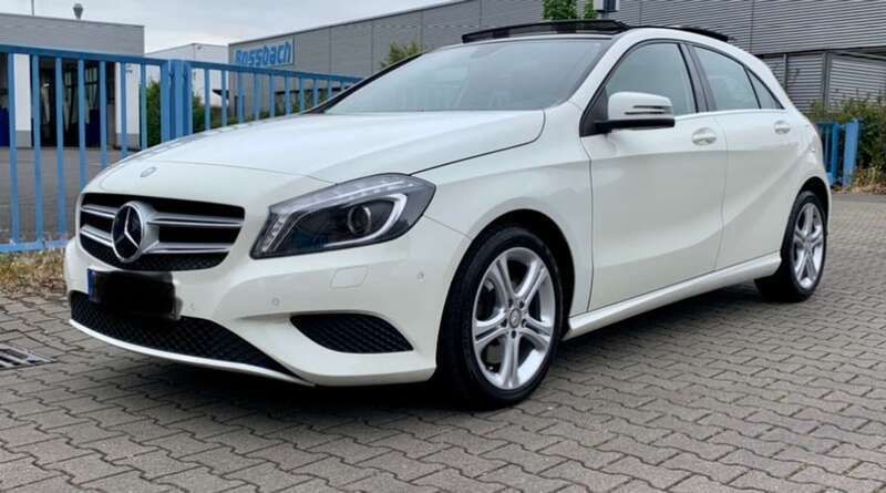 Weiß Gebraucht 2013 Mercedes A250 Limousine | 15.700 € (Fairer Preis) - Bild 1/4