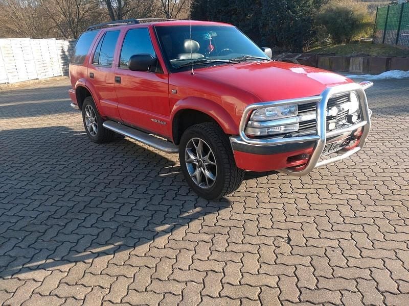 Rot Gebraucht 1998 Chevrolet Blazer SUV | 2.800 € - Bild 1/4