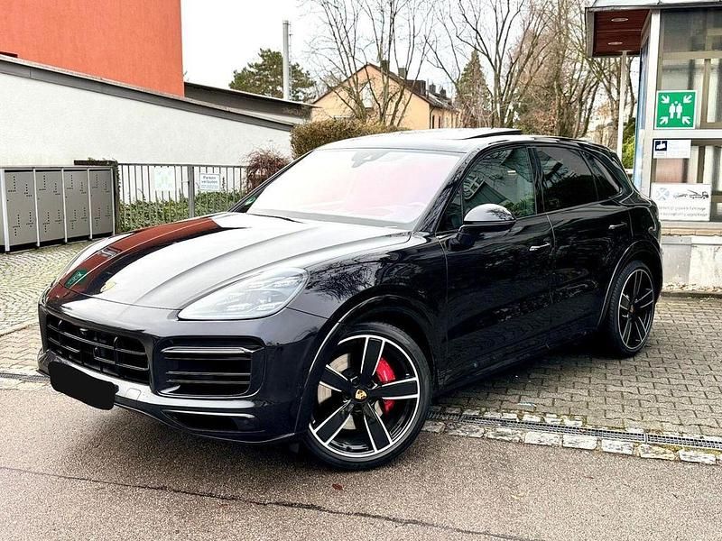 Schwarz Gebraucht 2020 Porsche Cayenne GTS SUV | 48.999 € - Bild 1/4