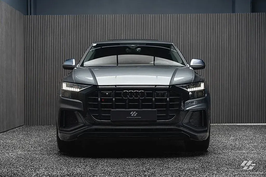 Gebraucht Audi SQ8 Sport 507 PS (372 kW) 2022 Grau SUV