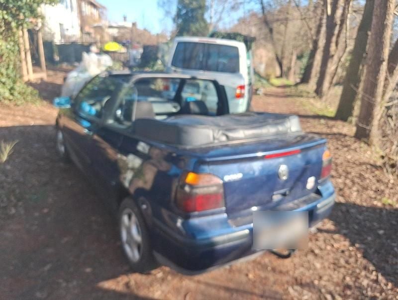 Gebraucht VW Golf Cabriolet 101 PS (74 kW) 1998 Blau Cabrio