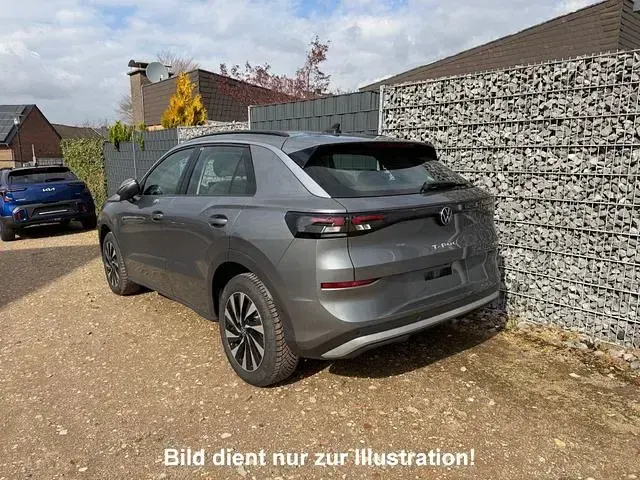 Neu VW T-Roc R-line 150 PS (110 kW) 2026 Wählbar  ggf. mit aufpreis SUV