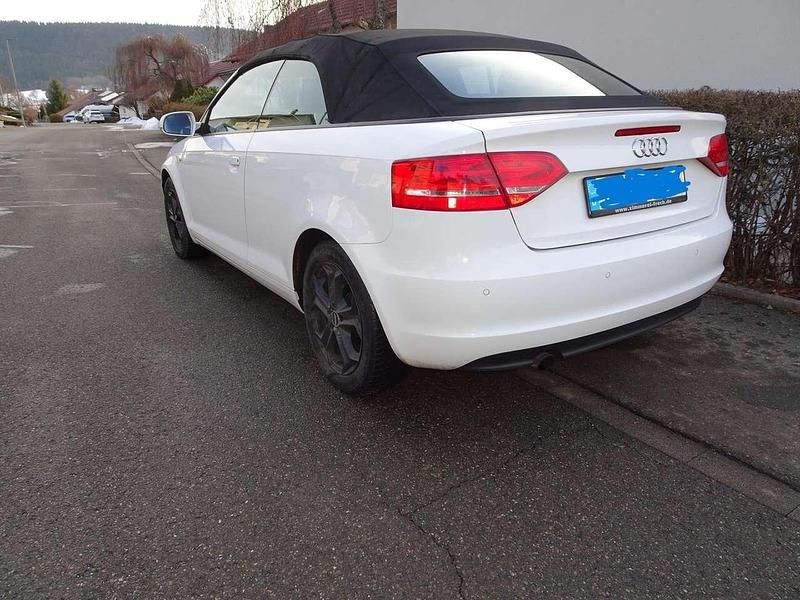 Gebraucht Audi A3 Cabriolet Ambition 105 PS (77 kW) 2012 Weiß Cabrio