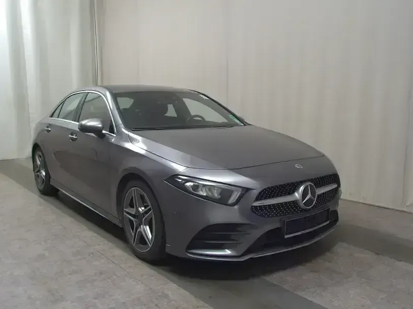 Gebraucht Mercedes A220 AMG line 190 PS (139 kW) 2021 Mountaingrau met Limousine