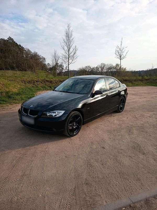 Gebraucht BMW 320 150 PS (110 kW) 2005 Schwarz Coupé
