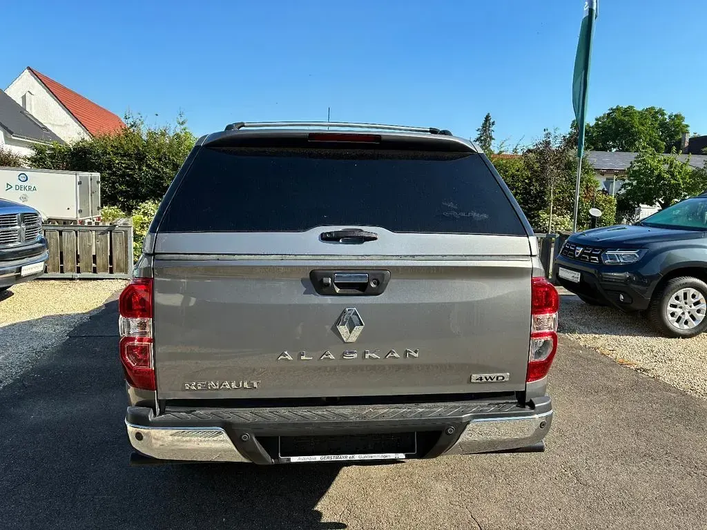 Gebraucht Renault Alaskan Intens 190 PS (139 kW) 2021 Grau Pickup