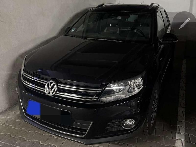 Schwarz Gebraucht 2014 VW Tiguan Sportline SUV | 14.000 € (Teuer) - Bild 1/2