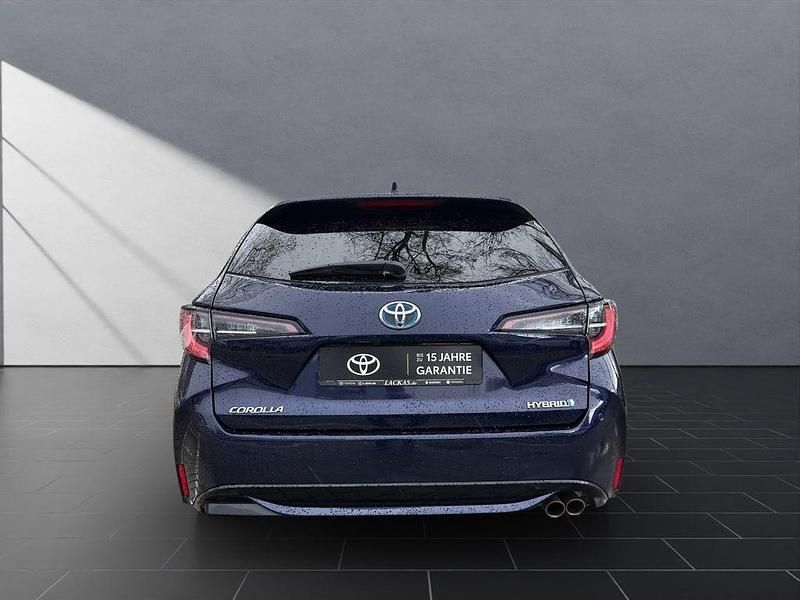 Gebraucht Toyota Corolla Team 184 PS (135 kW) 2022 Blau Limousine