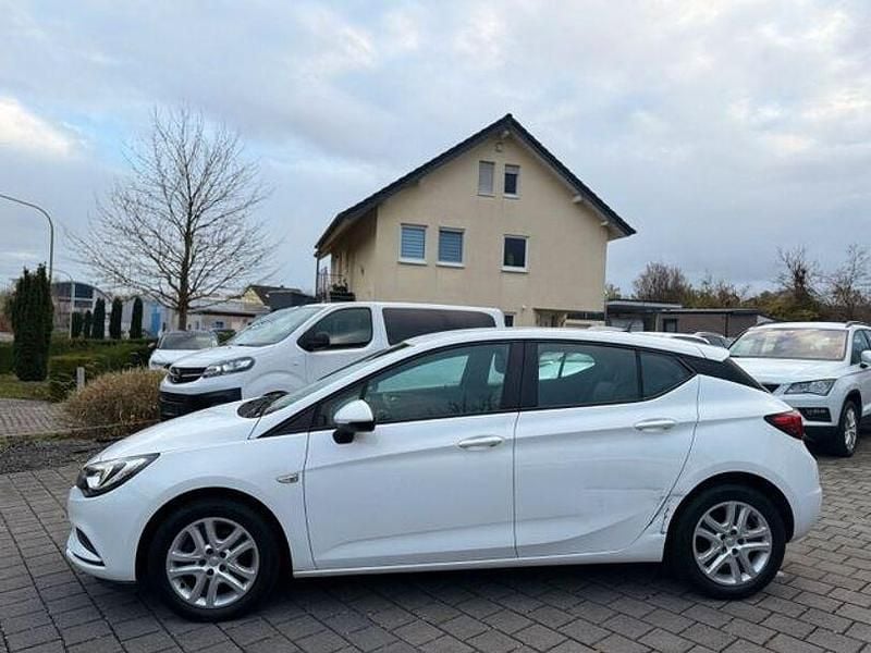 Gebraucht Opel Astra 125 PS (91 kW) 2017 Andere Limousine