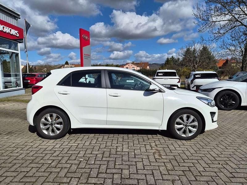 Gebraucht Kia Rio Vision 101 PS (74 kW) 2021 Clear white Kleinwagen