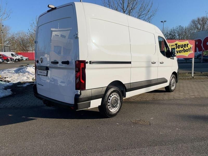 Gebraucht Renault Master 131 PS (96 kW) 2024 Mineralweiß (weiß) Van