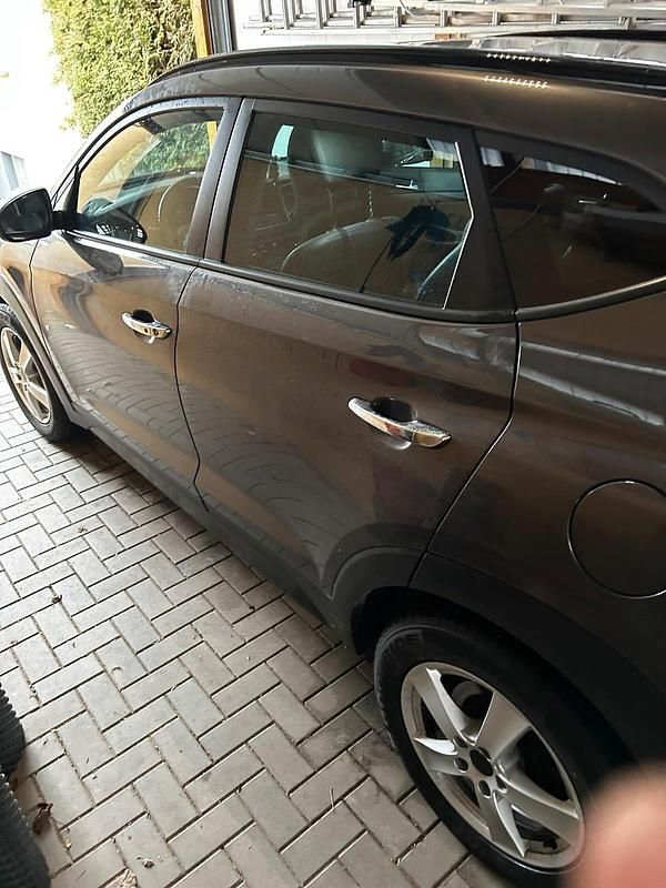 Second-hand Hyundai Tucson 185 CP (136 kW) 2015 Maro SUV