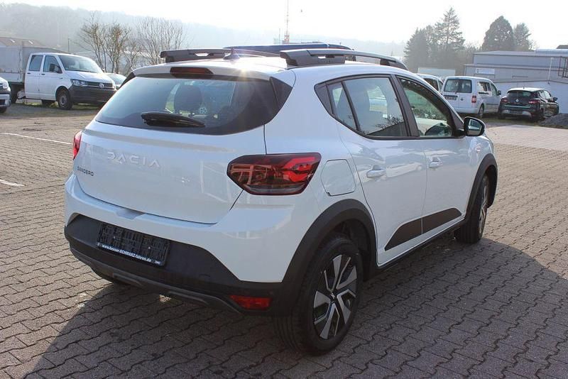 Neu Dacia Sandero Expression 91 PS (66 kW) 2025 Weiß Limousine