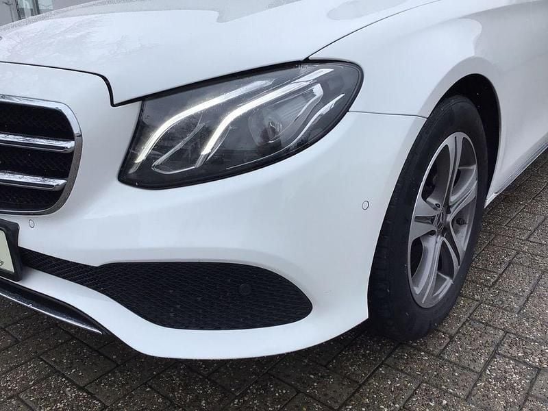 Gebraucht Mercedes E200 197 PS (144 kW) 2020 Weiss Kombi