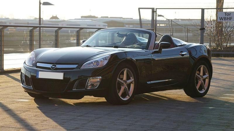 Gebraucht Opel GT 264 PS (194 kW) 2009 Schwarz Cabrio