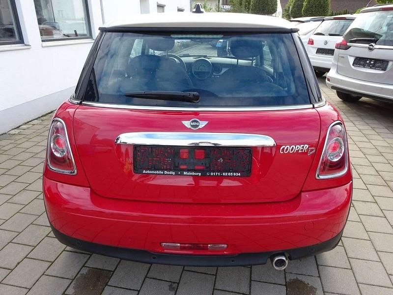 Second-hand Mini Cooper D 111 CP (81 kW) 2013 Roșu Hatchback
