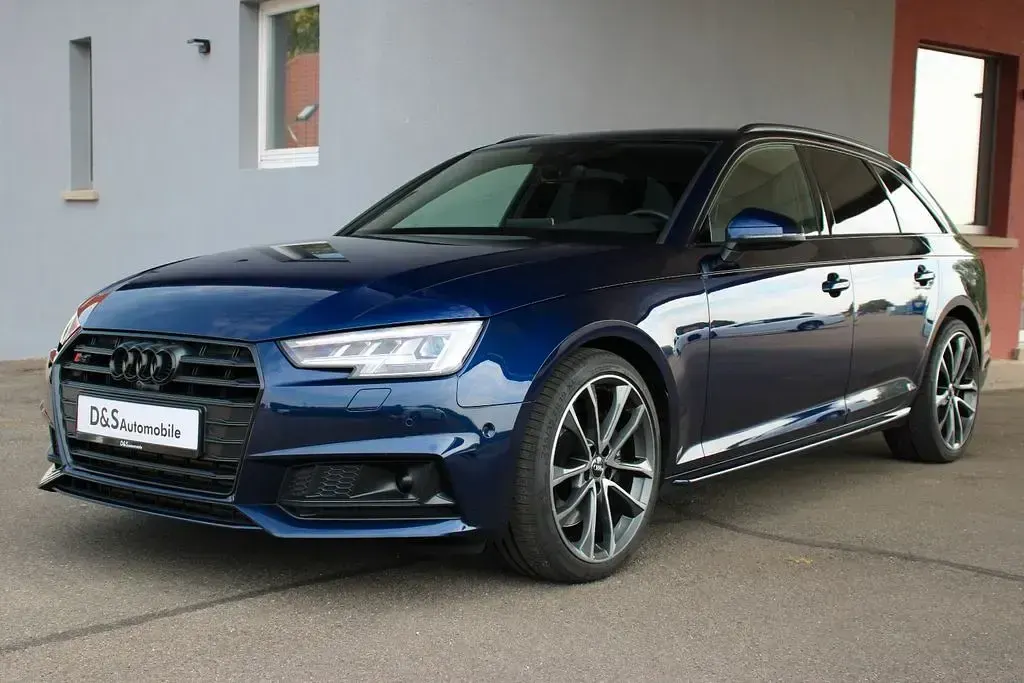 Gebraucht Audi S4 Sport 354 PS (260 kW) 2018 Blau Kombi