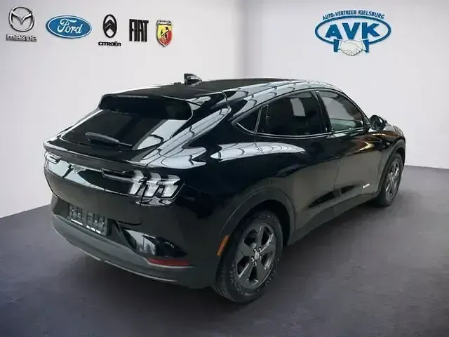 Gebraucht Ford Mustang Mach-E Extended Range 216 kW (294 PS) 2022 Schwarz SUV