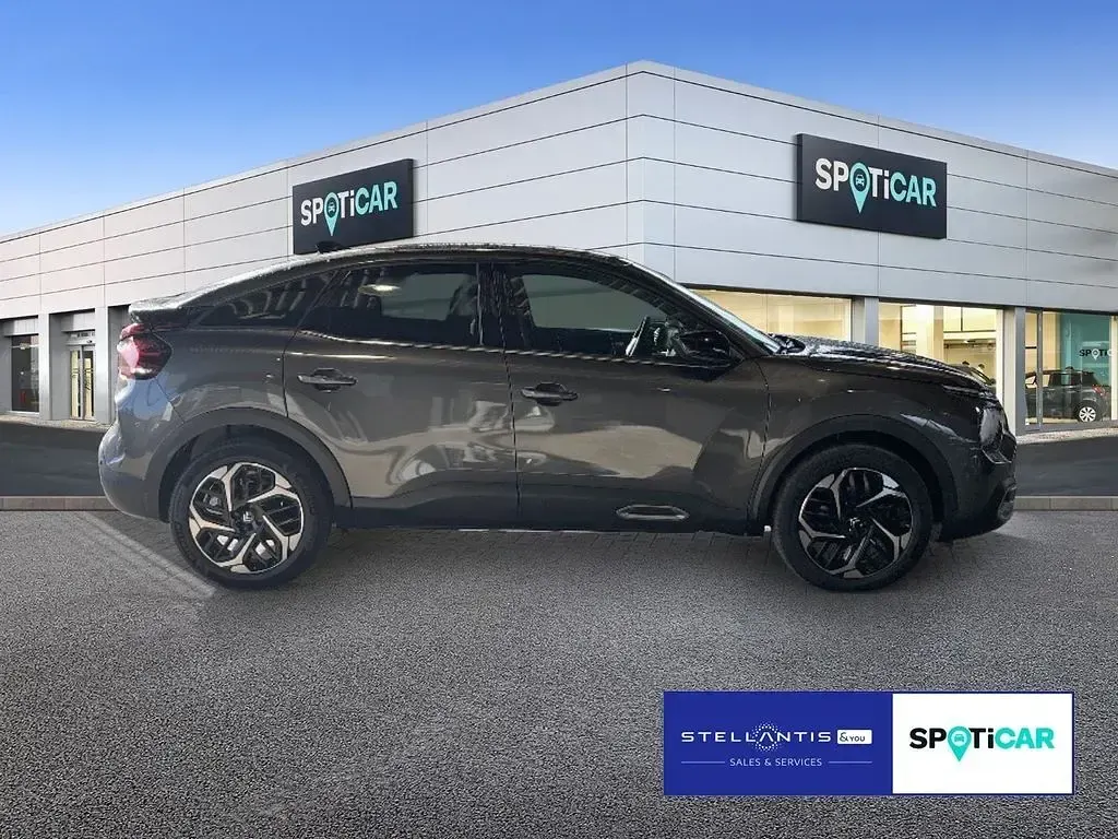 Gebraucht Citroën C4 Shine 131 PS (96 kW) 2024 Grau SUV