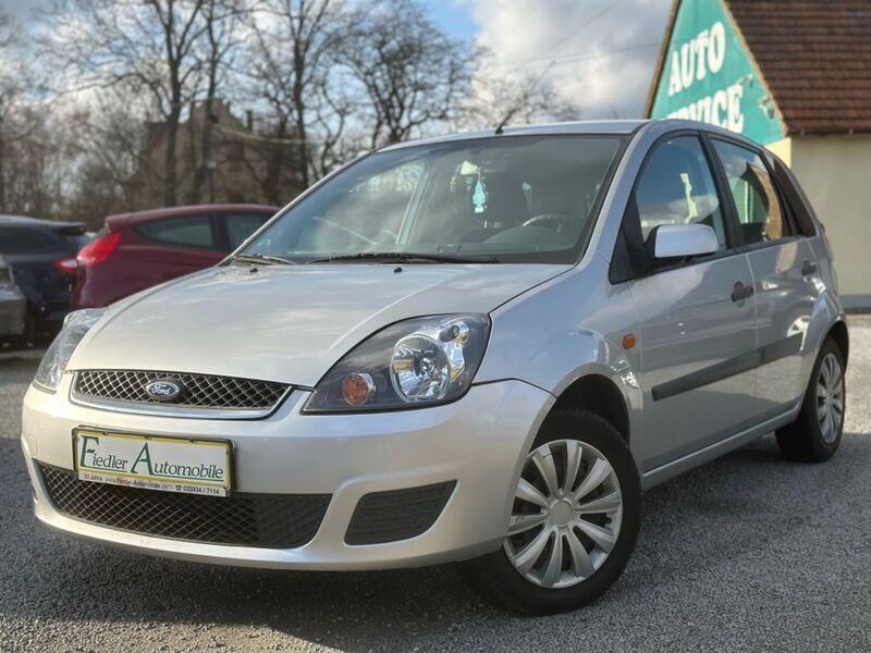Silber Gebraucht 2006 Ford Fiesta Kleinwagen | 3.300 € (Teuer) - Bild 1/4