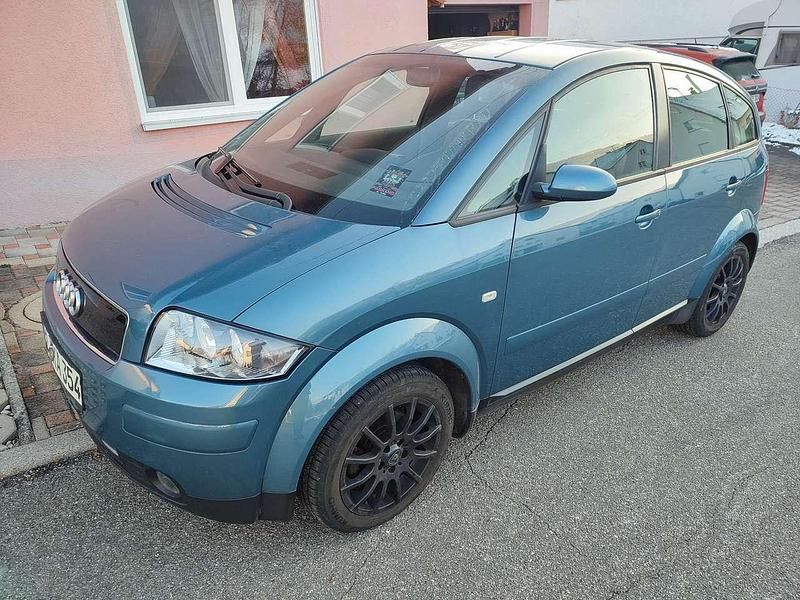 Blau Gebraucht 2001 Audi A2 Kleinwagen | 2.000 € (Etwas zu teuer) - Bild 1/4