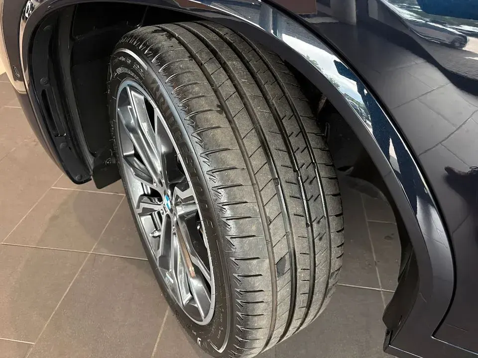 Gebraucht BMW X4 Performance 286 PS (210 kW) 2025 Schwarz SUV