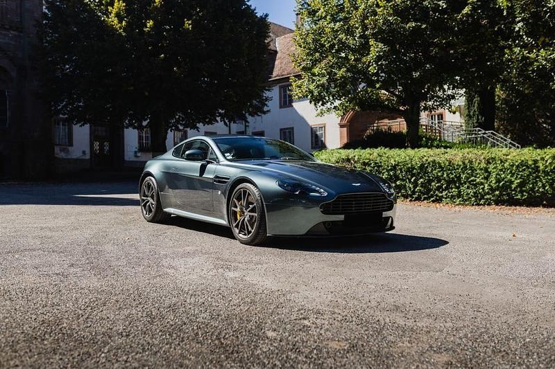 Gebraucht Aston Martin V8 Vantage 500 PS (367 kW) 2016 Grün Cabrio