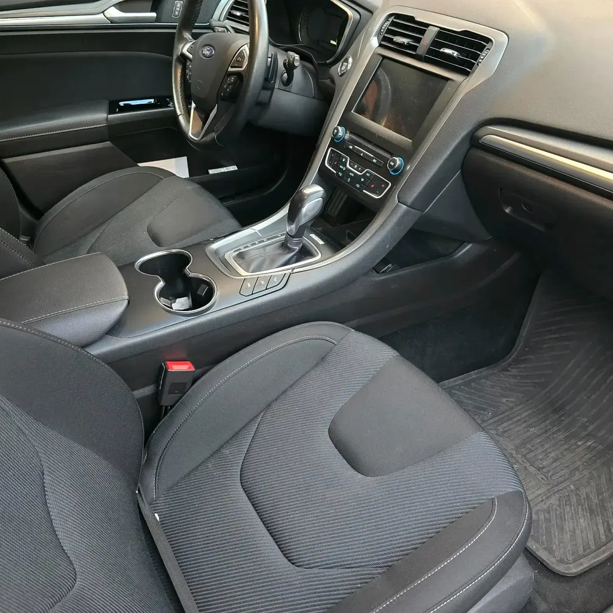 Gebraucht Ford Mondeo 180 PS (132 kW) 2018 Weiß Kombi
