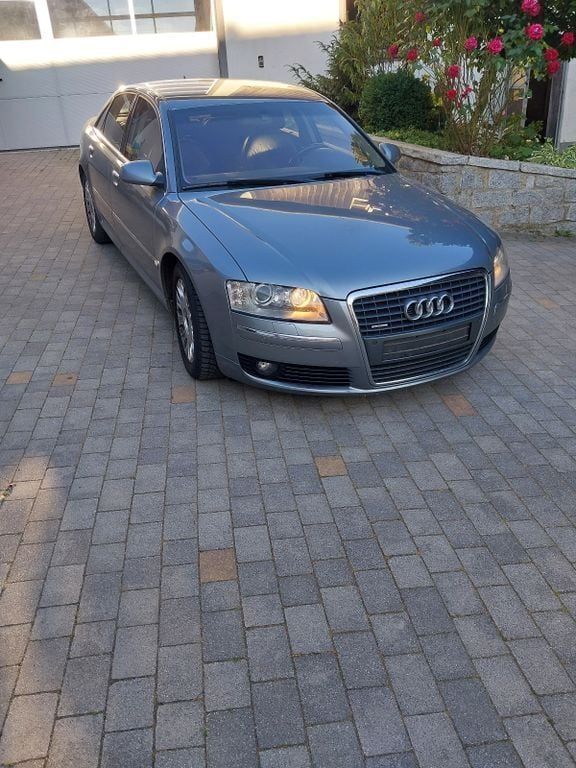 Silber Gebraucht 2006 Audi A8 Limousine | 3.750 € (Fairer Preis) - Bild 1/4