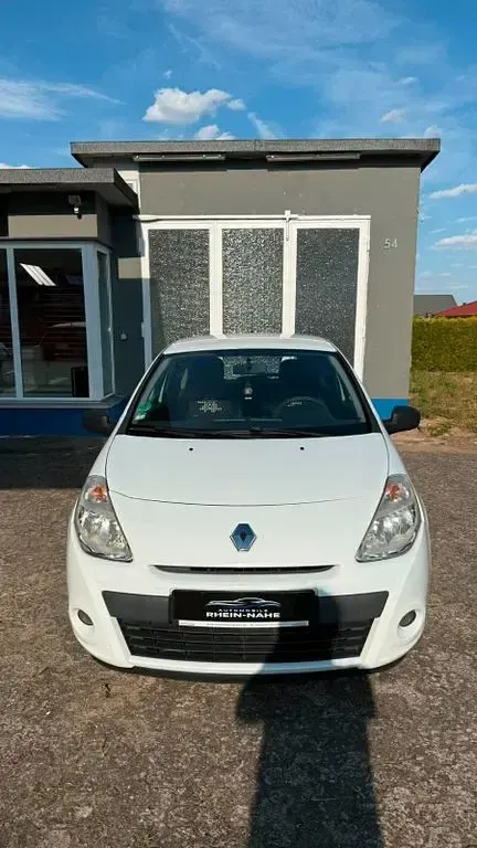 Gebraucht Renault Clio 75 PS (55 kW) 2013 Weiß
