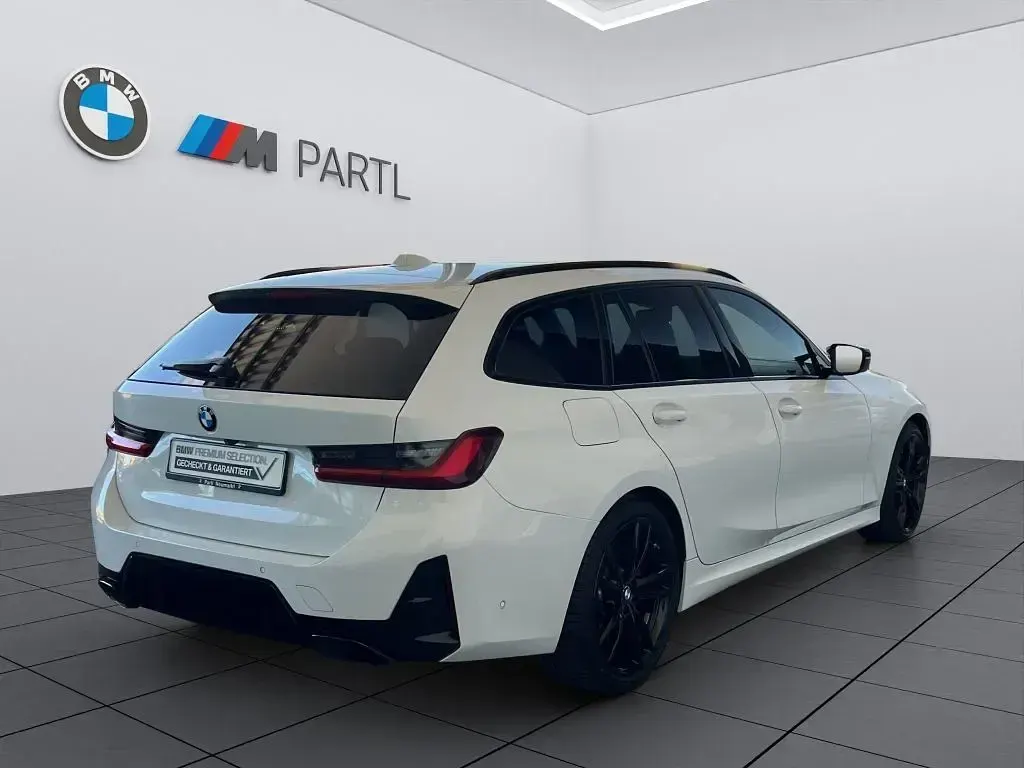 Gebraucht BMW M340 M Sport 340 PS (250 kW) 2023 Weiß Kombi