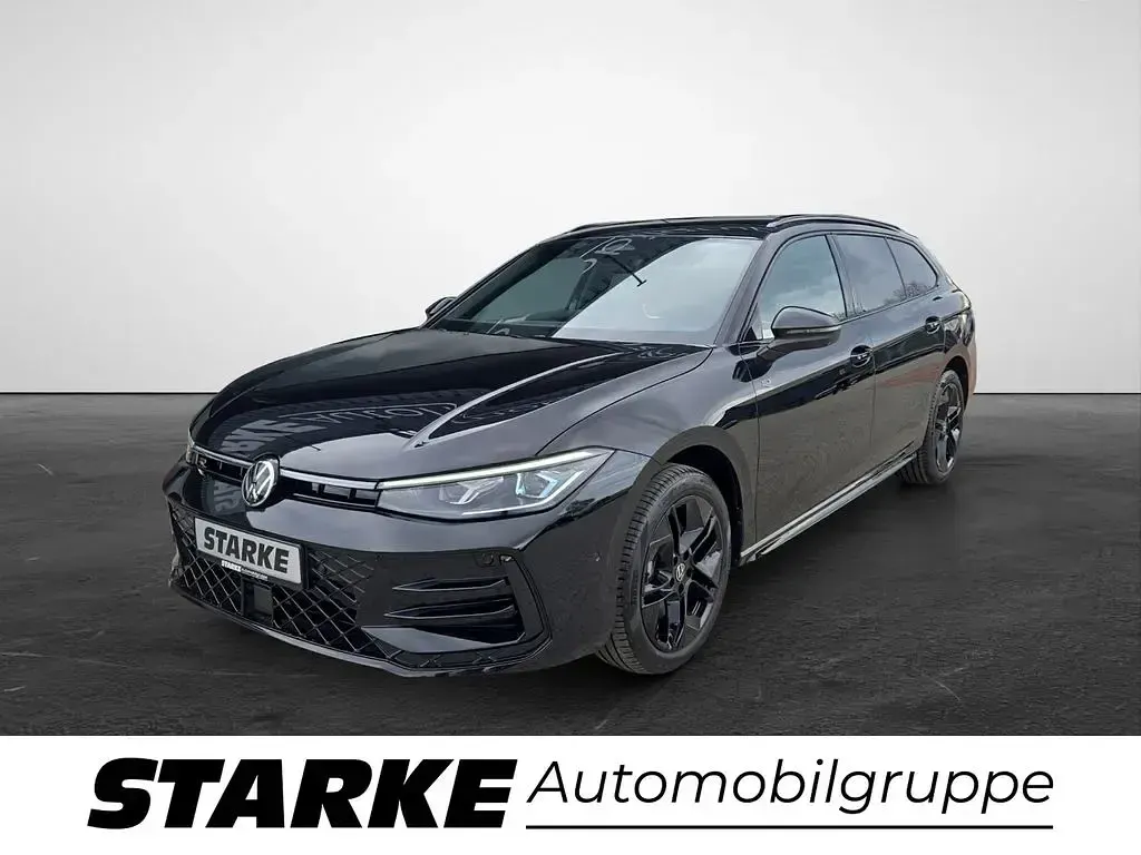 Neu VW Passat R-line 193 PS (141 kW) 2026 Schwarz Kombi