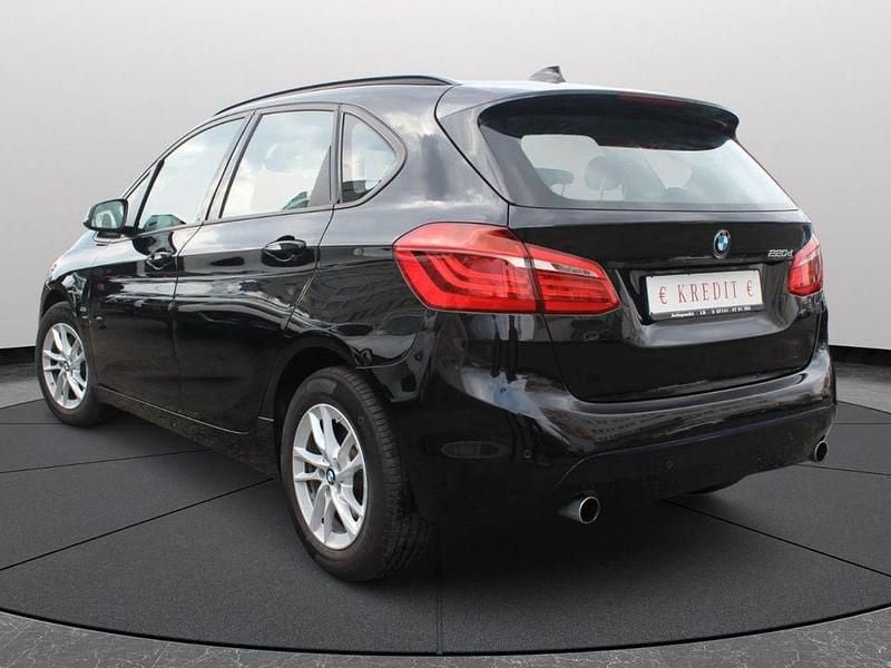 Gebraucht BMW 220 Active Tourer Sport Line 190 PS (139 kW) 2017 Schwarz Van / Kleinbus