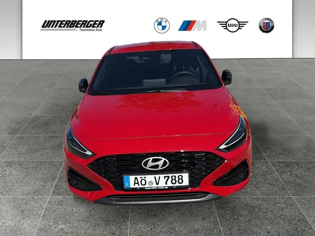 Gebraucht Hyundai i30 Advantage 101 PS (74 kW) 2025 Rot Limousine