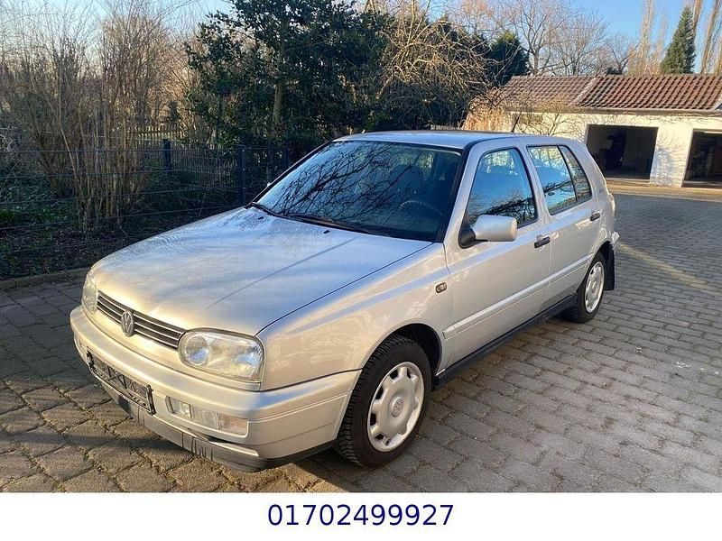 Gebraucht VW Golf III 75 PS (55 kW) 1995 Silber Limousine